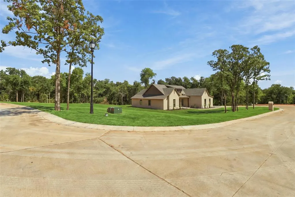 Photo 4 — 8200 Sacred Forest, Arcadia, OK 73007