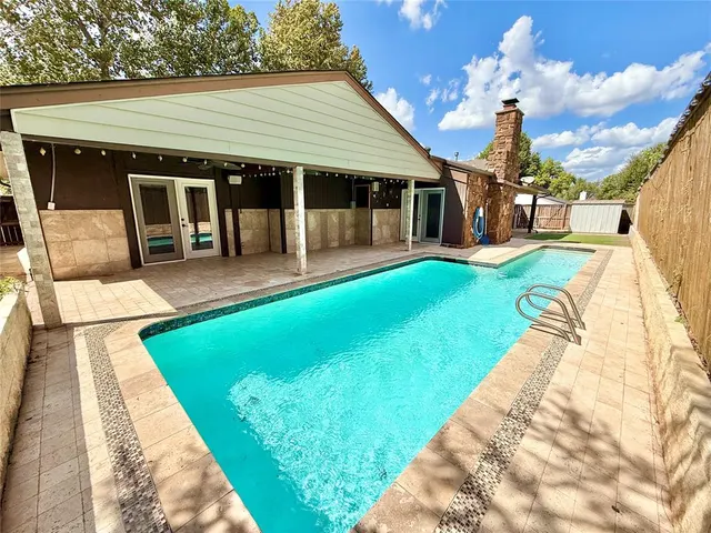 Photo 5 — 3000 Robin Road, Midwest City, OK 73110