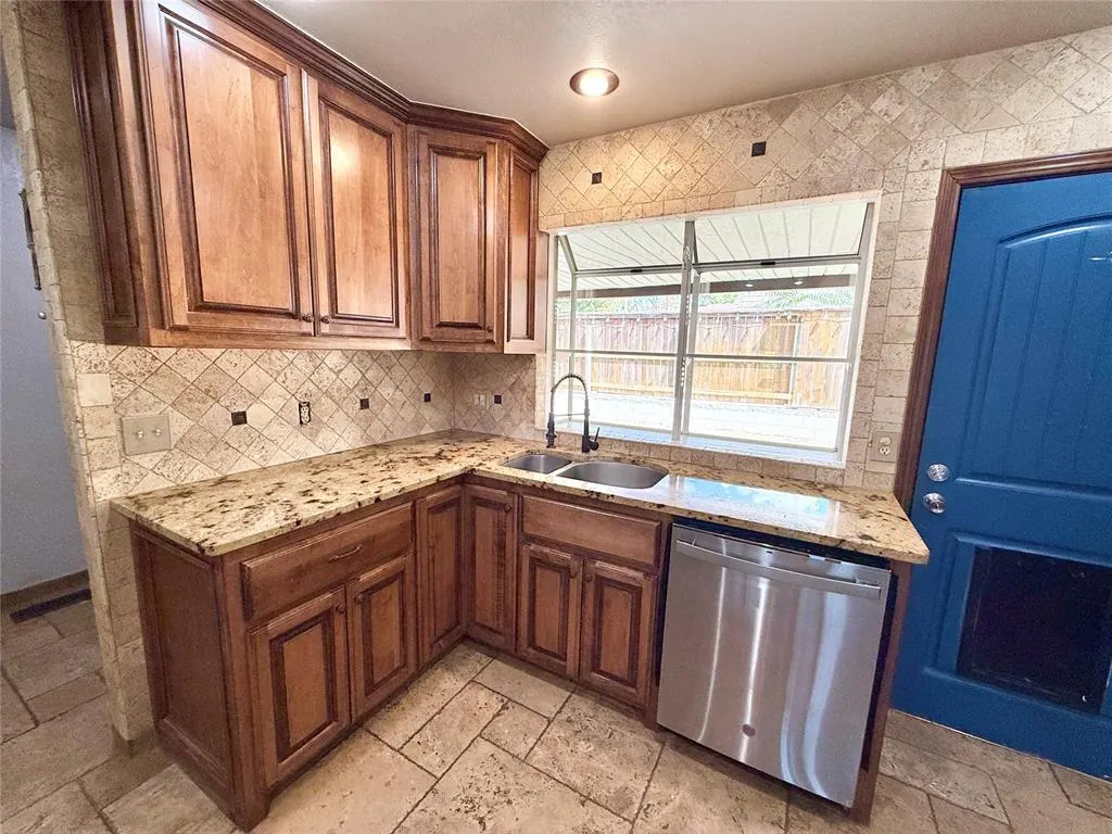Photo 21 — 3000 Robin Road, Midwest City, OK 73110