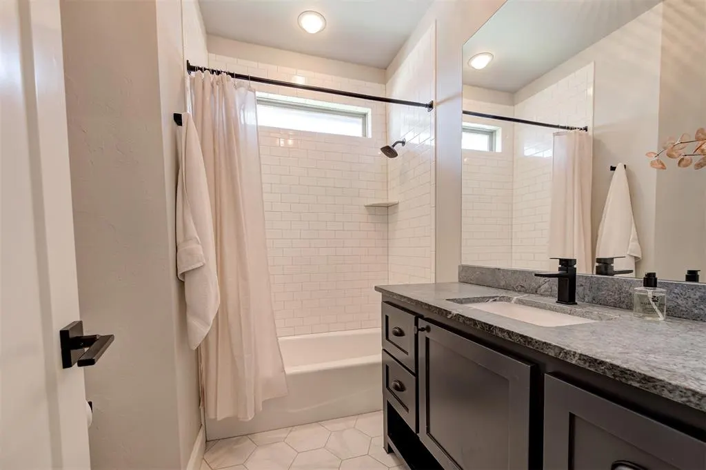 Photo 32 — 5317 Gateway Bridge Court, Edmond, OK 73034