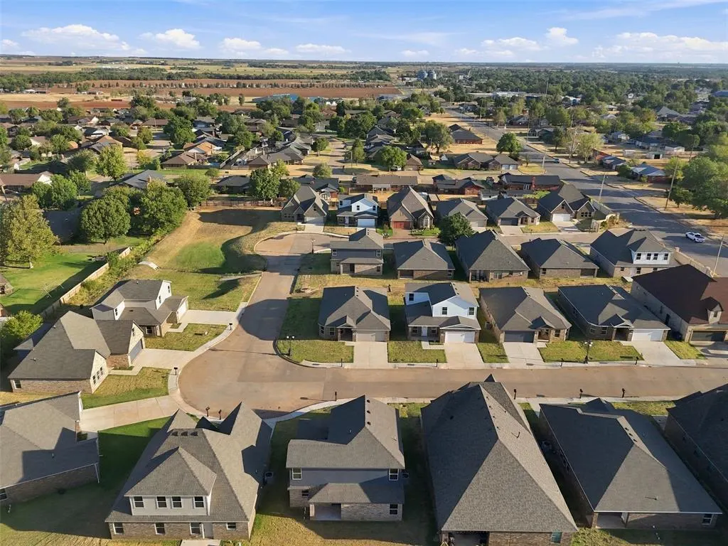 Photo 38 — 808 Chateau Court, Kingfisher, OK 73750
