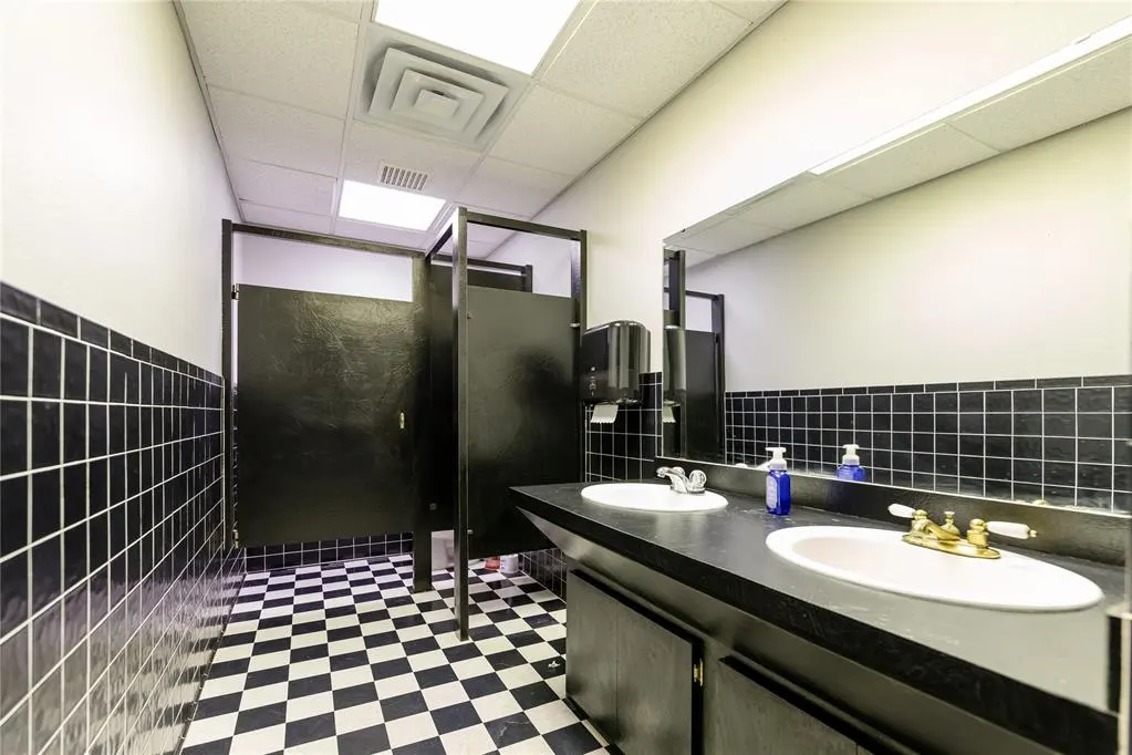 Photo 27 — 1307 N Glenn English Street, Cordell, OK 73632