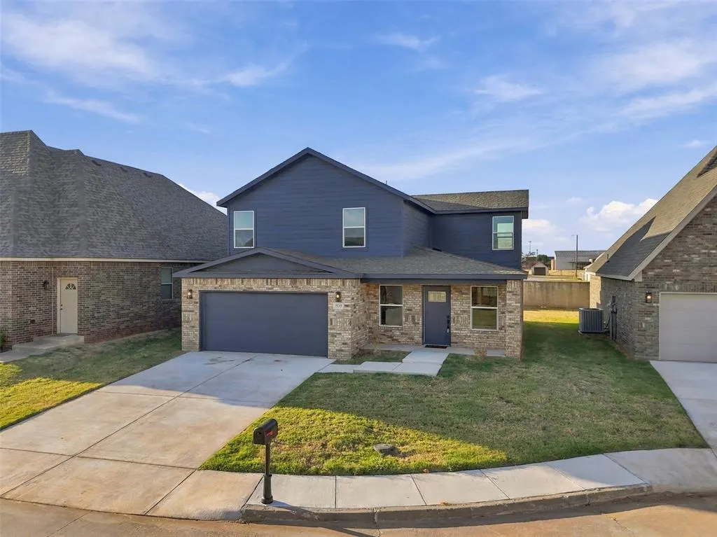 Photo 3 — 806 Venice Court, Kingfisher, OK 73750