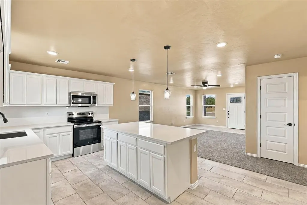 Photo 11 — 806 Venice Court, Kingfisher, OK 73750