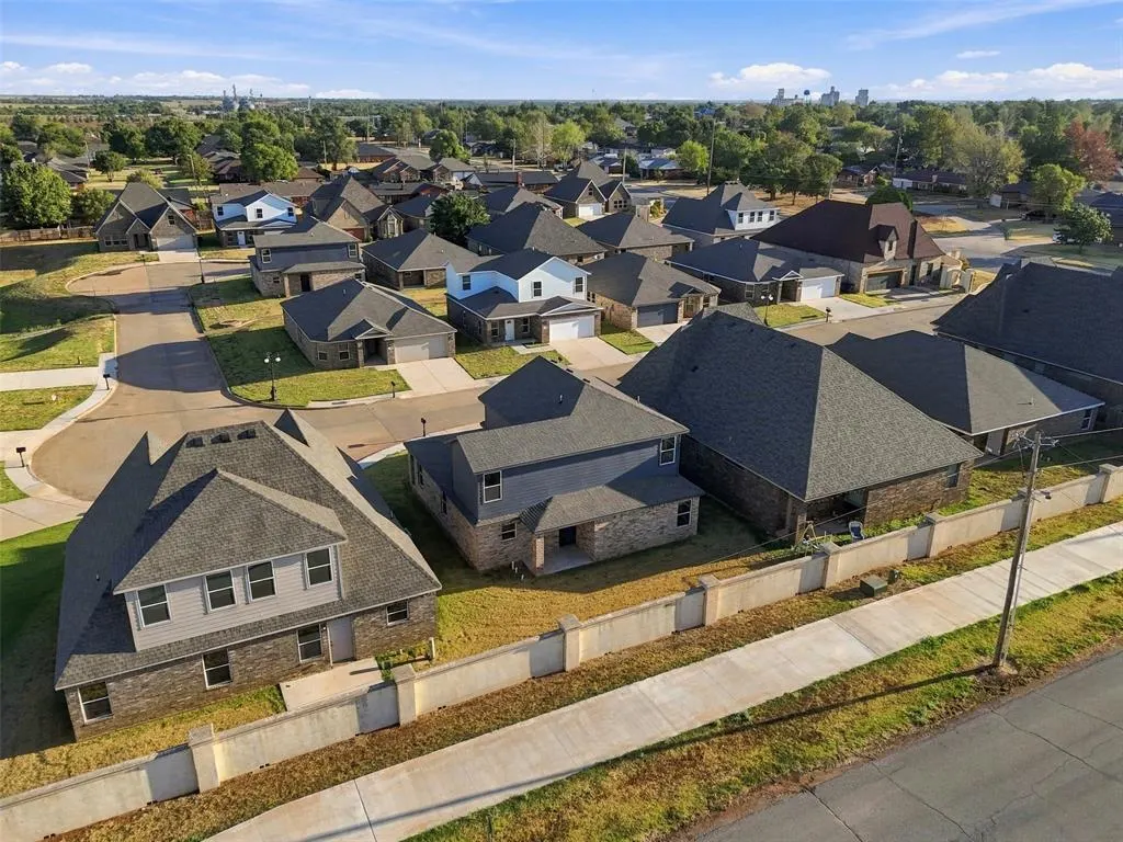 Photo 33 — 806 Venice Court, Kingfisher, OK 73750