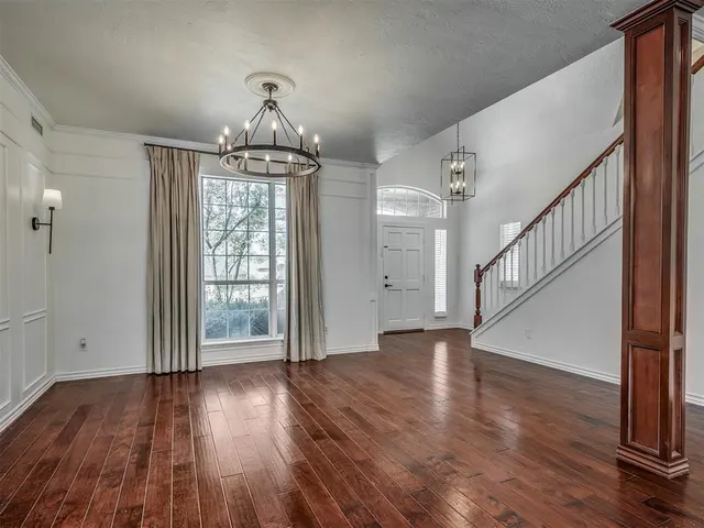 Photo 8 — 204 Ainsley Court, Edmond, OK 73034