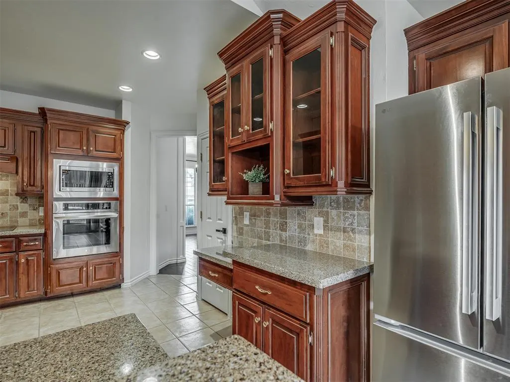 Photo 15 — 204 Ainsley Court, Edmond, OK 73034