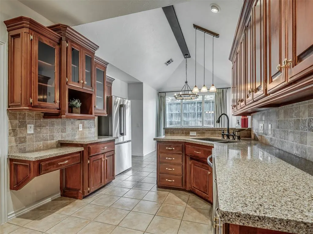 Photo 17 — 204 Ainsley Court, Edmond, OK 73034