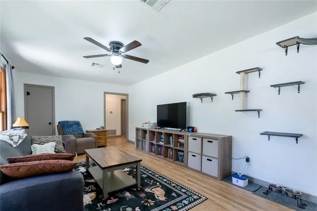 Photo 22 — 409 S Cedar Avenue, Erick, OK 73645