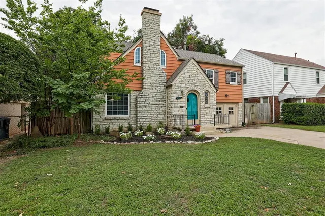Photo 2 — 2516 NW 28th Street, Oklahoma City, OK 73107