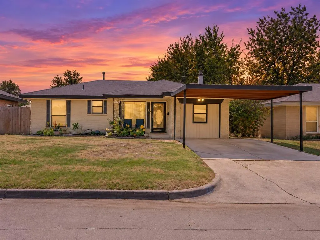 Front exterior — 2812 SW 84th Street, Oklahoma City, OK 73159