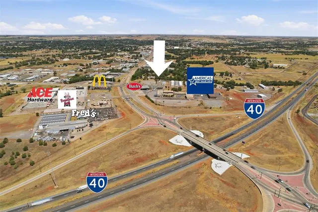 Photo 2 — 101 E 20th Street, Elk City, OK 73644