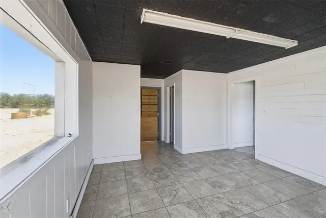 Photo 7 — 101 E 20th Street, Elk City, OK 73644