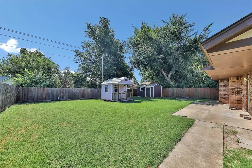 Photo 18 — 512 Morgan Drive, Moore, OK 73160