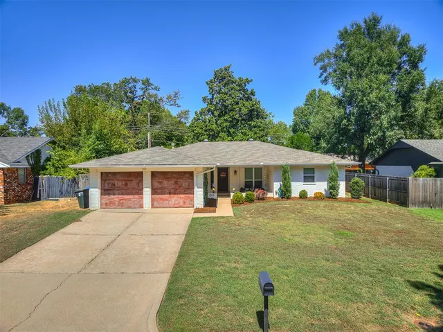 Photo 2 — 1313 Magnolia Street, Norman, OK 73072