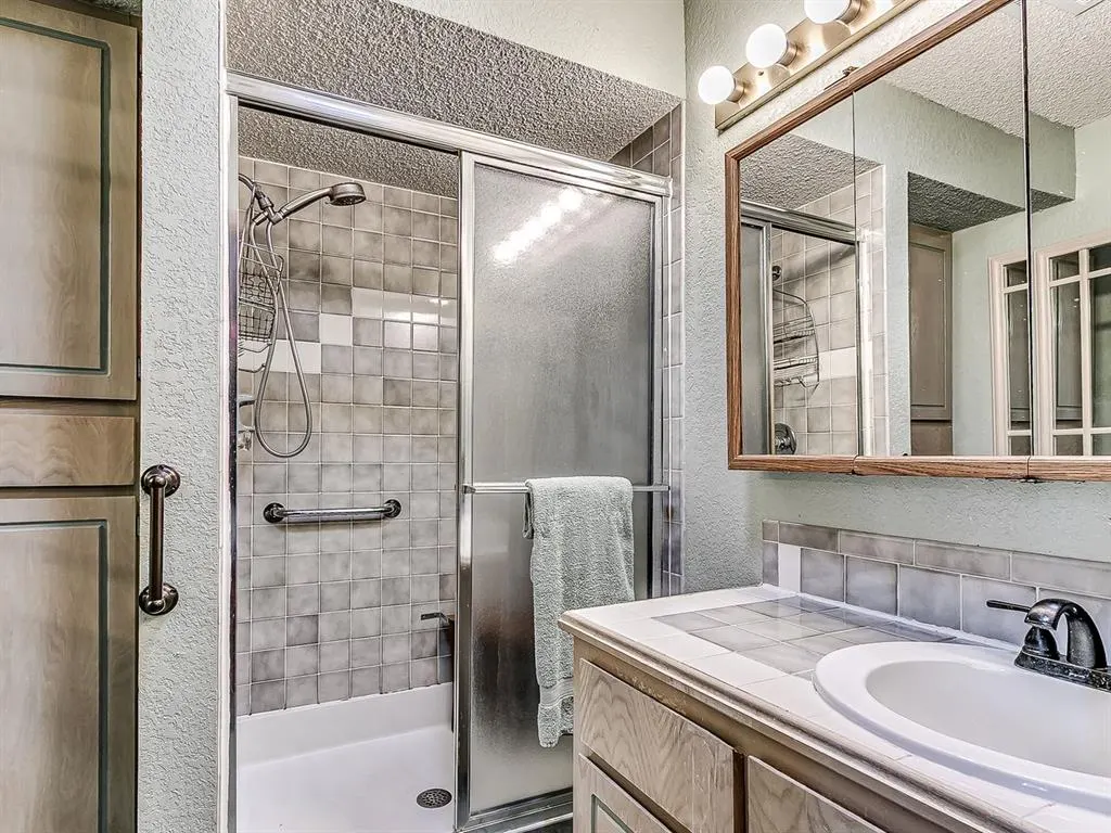 Photo 17 — 2525 Patti Place, Oklahoma City, OK 73120