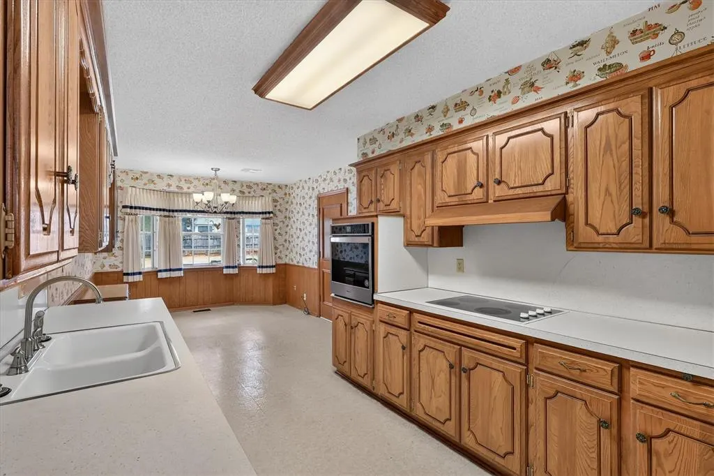 Photo 12 — 3117 Hickory Stick Road, Oklahoma City, OK 73120