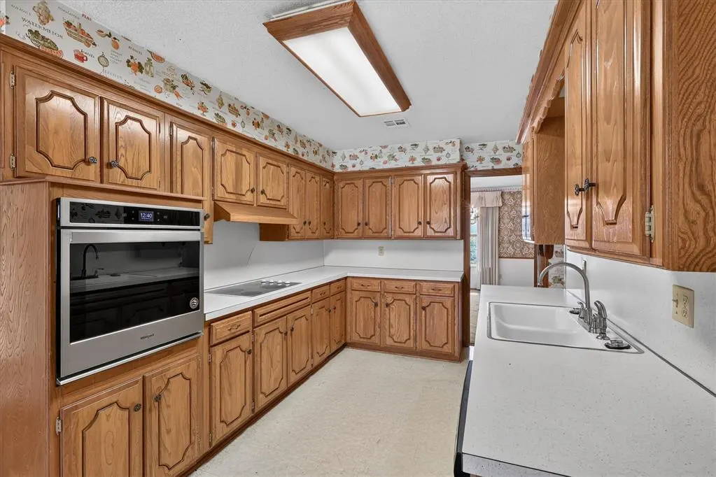 Photo 13 — 3117 Hickory Stick Road, Oklahoma City, OK 73120