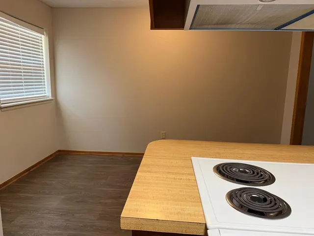 Photo 2 — 2616 Elwood Drive 2616, Edmond, OK 73013