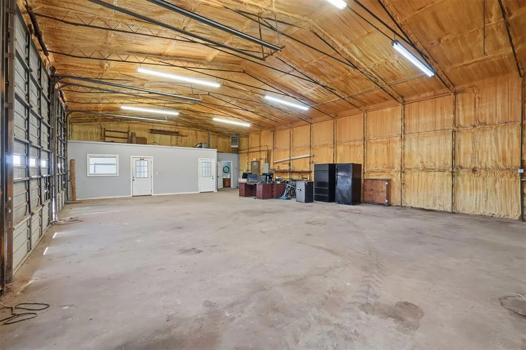 Photo 13 — 317 N Van Buren Avenue, Elk City, OK 73644