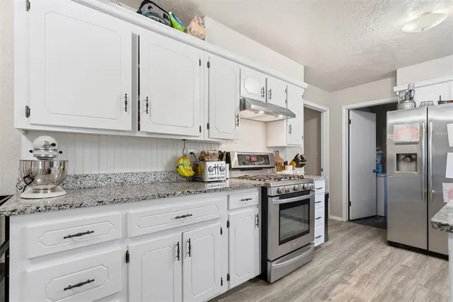 Photo 8 — 302 W E Street, Elmore City, OK 73433