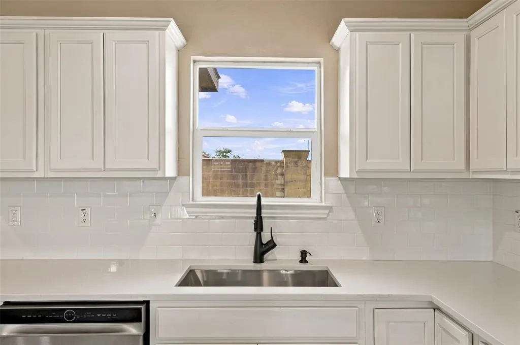 Photo 12 — 809 Venice Court, Kingfisher, OK 73750