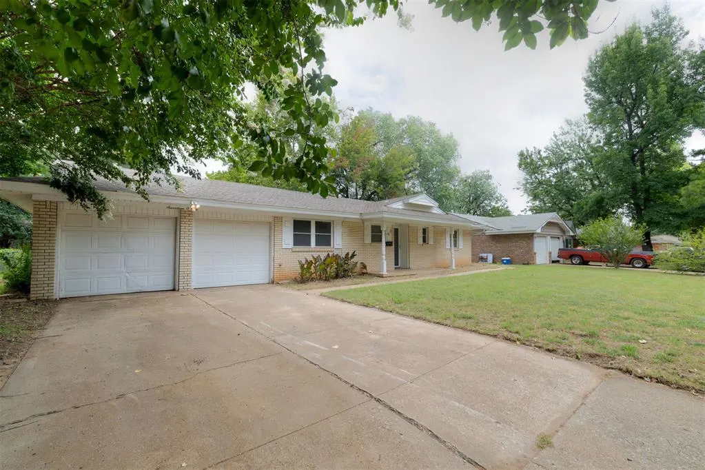 Photo 4 — 1701 Beverly Hills Street, Norman, OK 73072