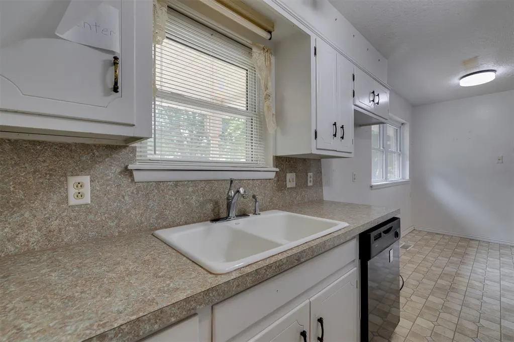 Photo 19 — 1701 Beverly Hills Street, Norman, OK 73072