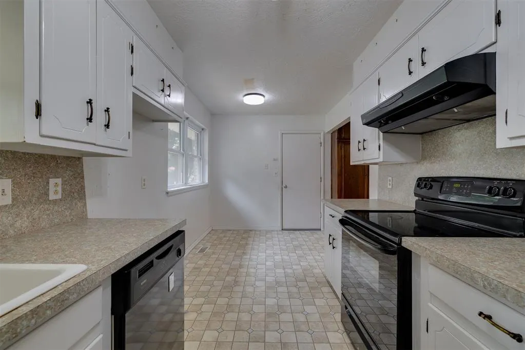 Photo 21 — 1701 Beverly Hills Street, Norman, OK 73072