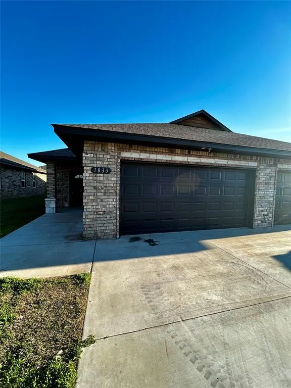 Front exterior — 1833 Cypress Lane, El Reno, OK 73036