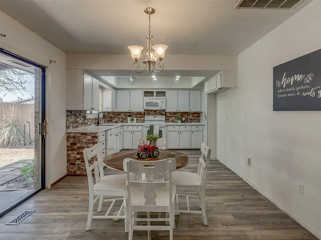 Photo 10 — 1101 Lapwing Road, Edmond, OK 73003