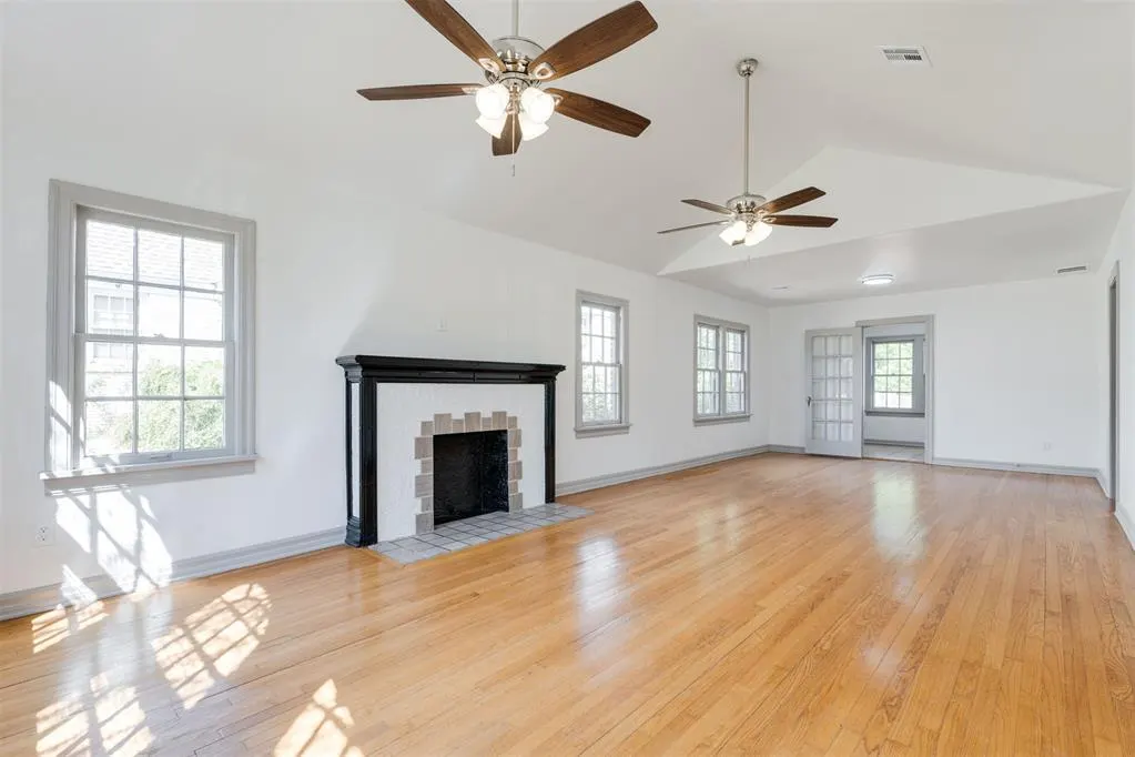 Photo 6 — 2133 NW 26th Street, Oklahoma City, OK 73107