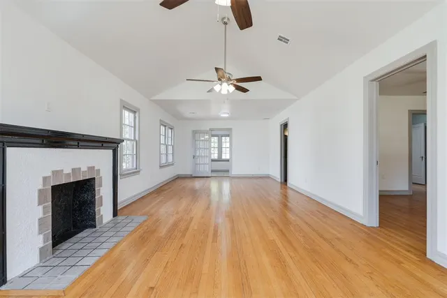 Photo 8 — 2133 NW 26th Street, Oklahoma City, OK 73107
