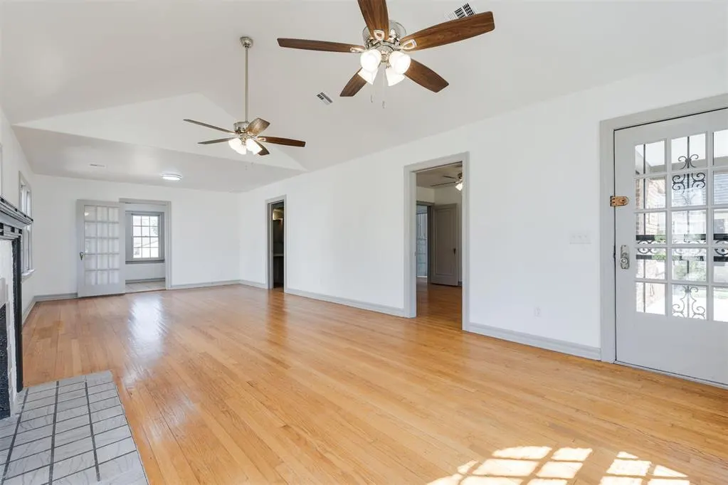 Photo 11 — 2133 NW 26th Street, Oklahoma City, OK 73107