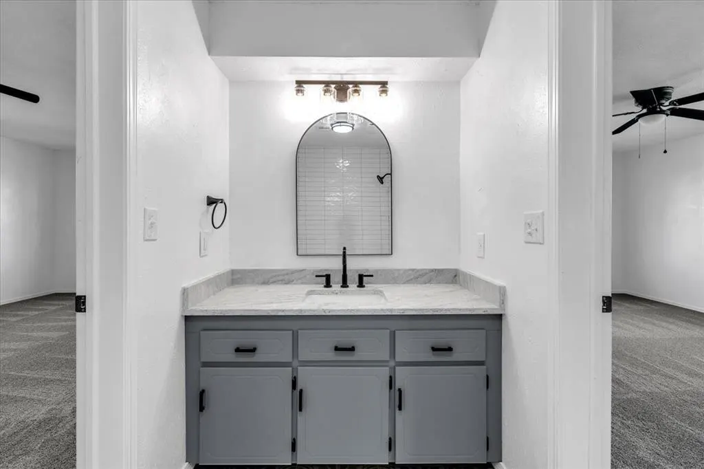 Photo 20 — 636 E Lea Terrace, Mustang, OK 73064