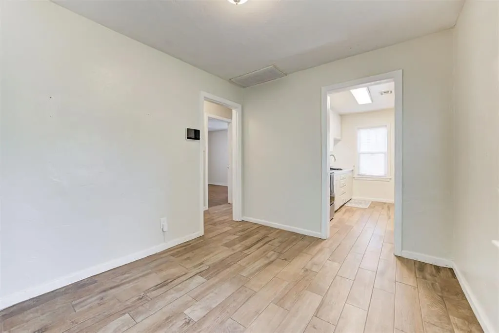 Photo 13 — 407 E 7th Street, Edmond, OK 73034