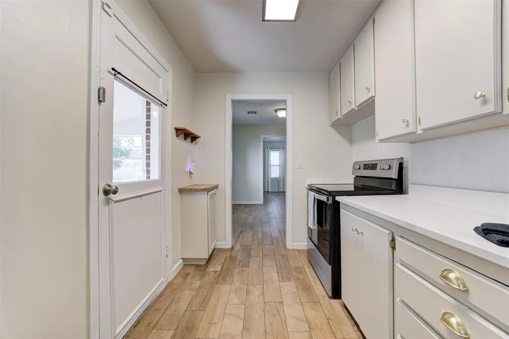Photo 18 — 407 E 7th Street, Edmond, OK 73034