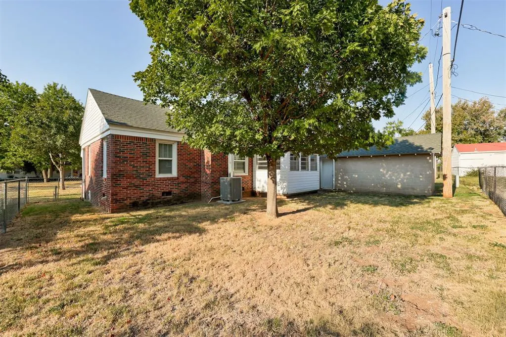 Photo 30 — 407 E 7th Street, Edmond, OK 73034