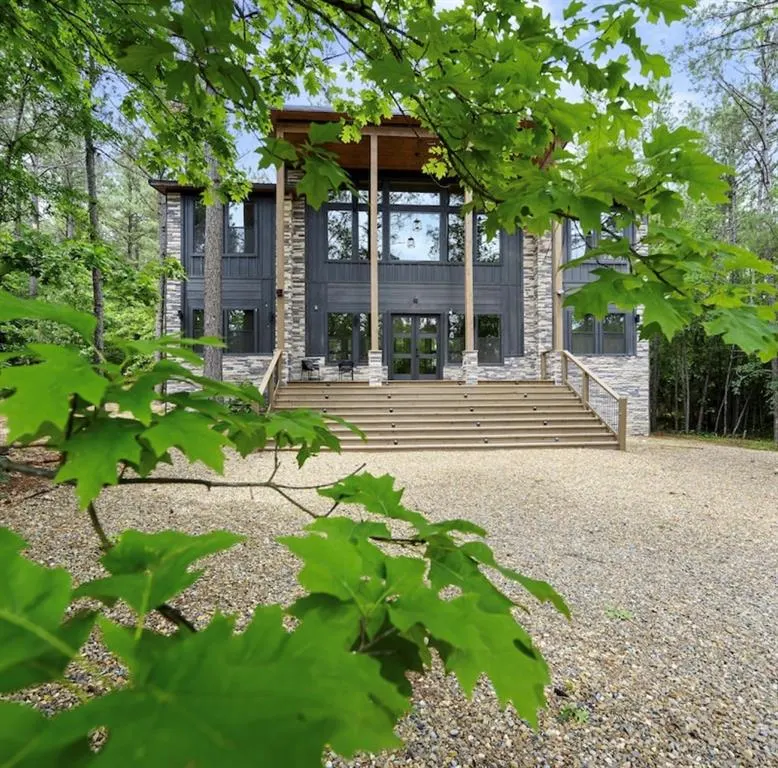 Photo 2 — 85 Pine Needle Lane, Broken Bow, OK 74728