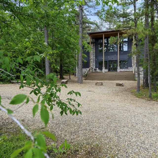 Photo 3 — 85 Pine Needle Lane, Broken Bow, OK 74728