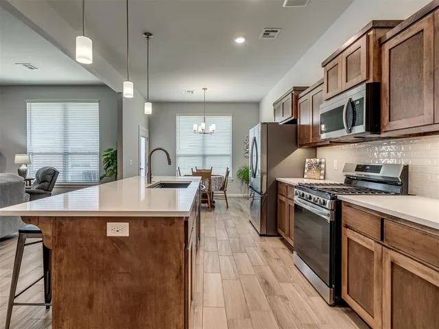 Photo 4 — 18204 Austin Court, Edmond, OK 73012