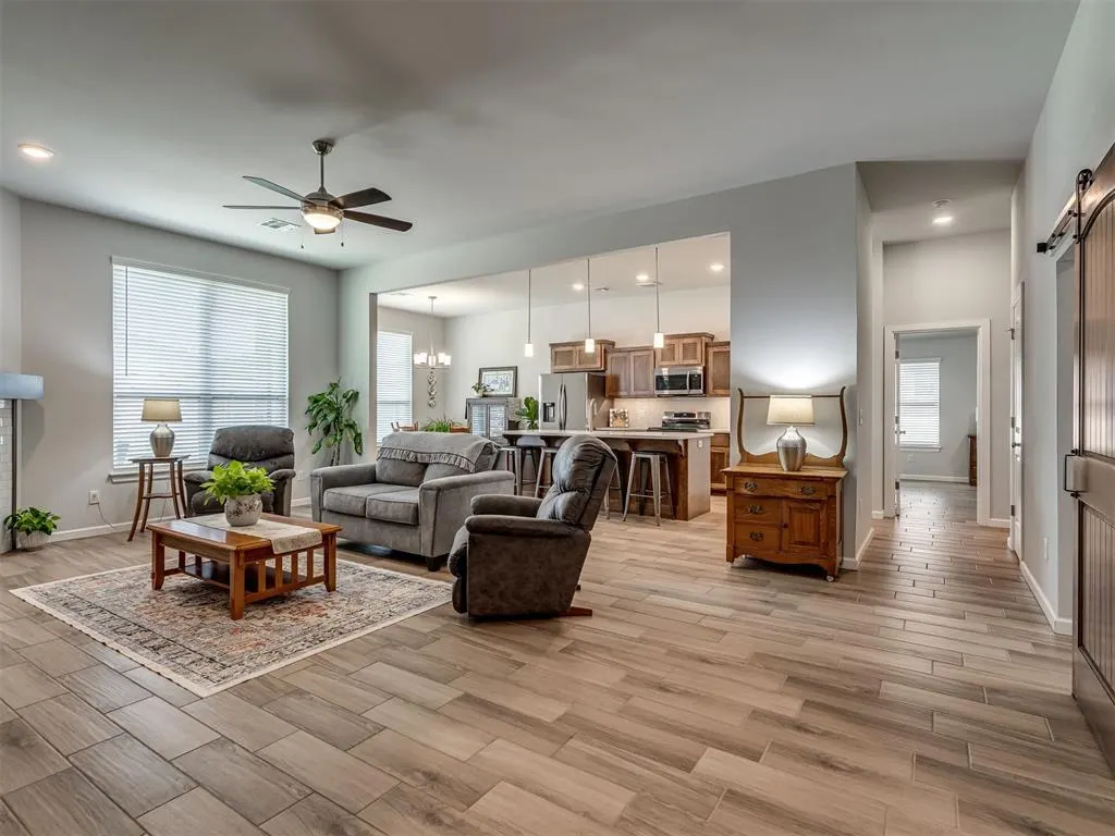 Photo 11 — 18204 Austin Court, Edmond, OK 73012