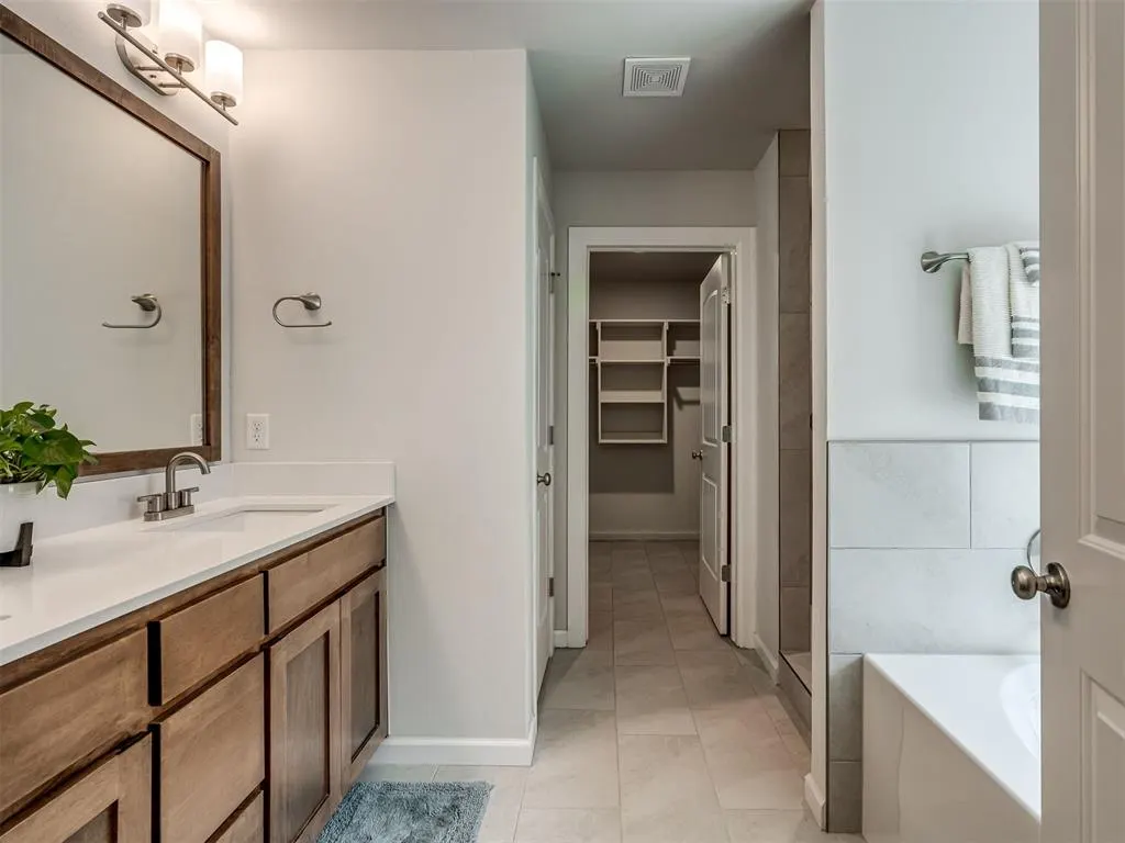 Photo 23 — 18204 Austin Court, Edmond, OK 73012