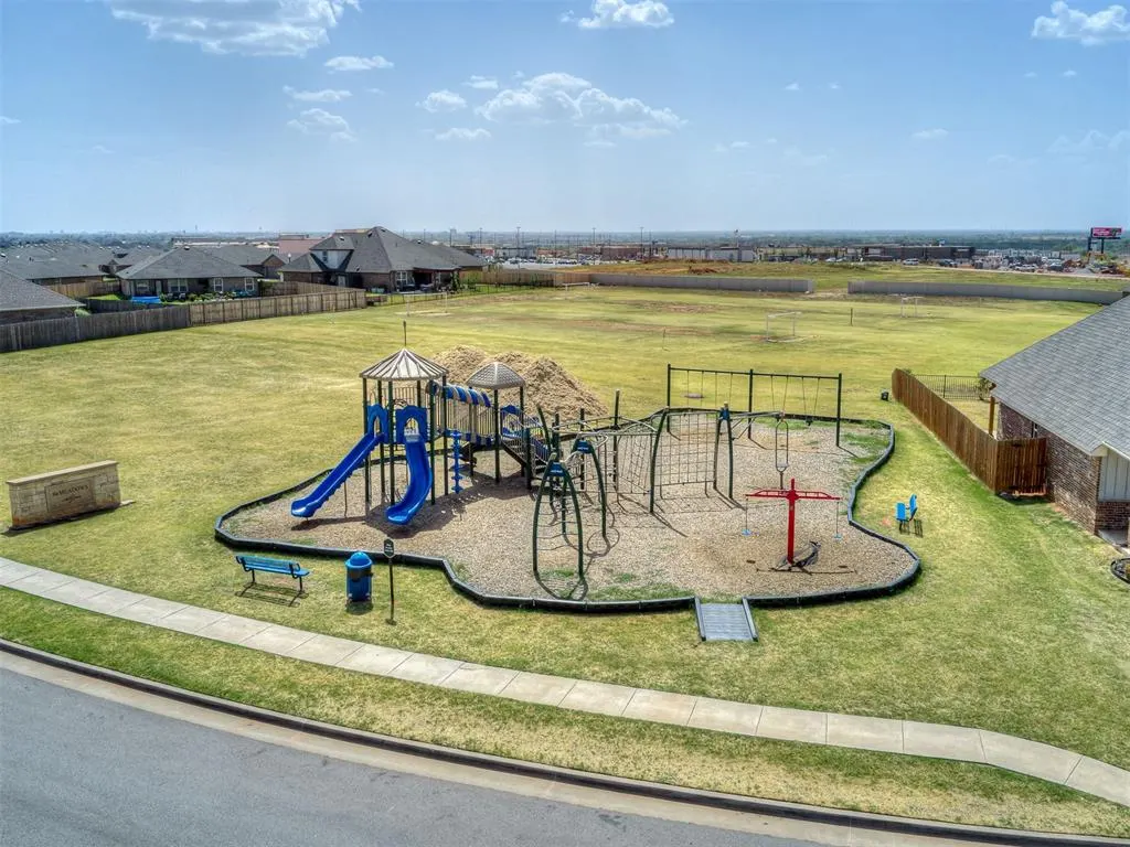 Photo 36 — 18204 Austin Court, Edmond, OK 73012