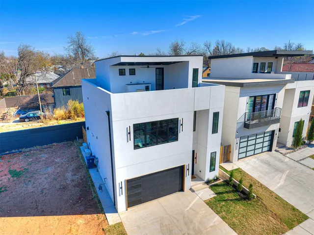 Photo 6 — 1709 NW 14th Street, Oklahoma City, OK 73106