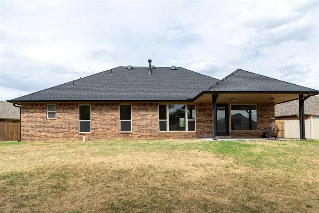 Photo 35 — 2505 Sutton Court, Shawnee, OK 74804