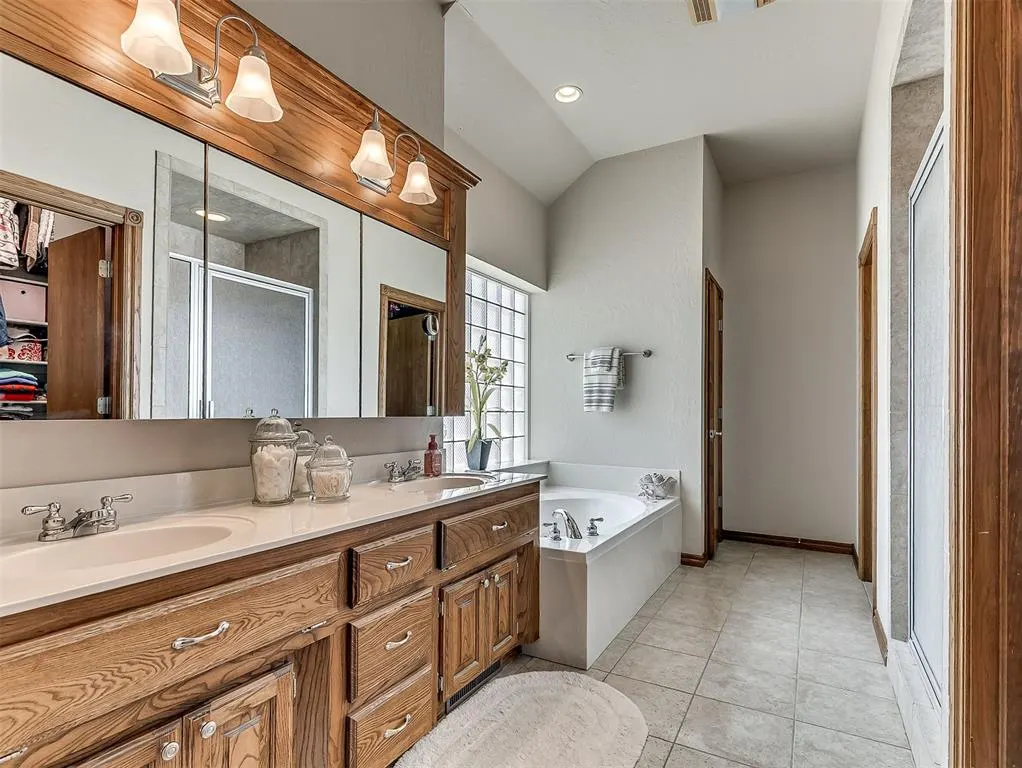 Photo 24 — 7903 Scotch Lane, Tuttle, OK 73089