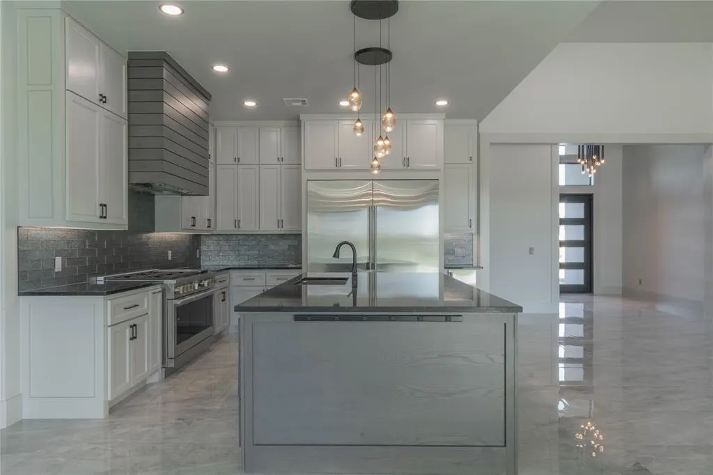 Photo 6 — 7422 Dutton Drive, Norman, OK 73072