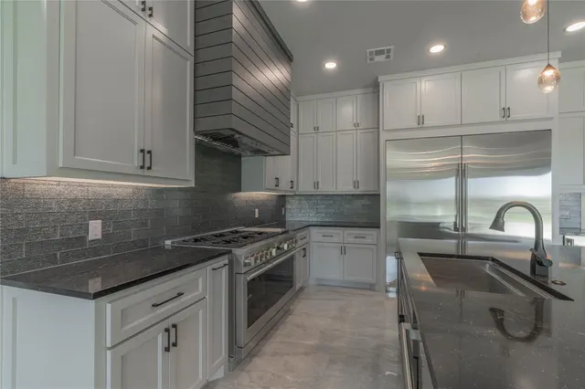 Photo 7 — 7422 Dutton Drive, Norman, OK 73072