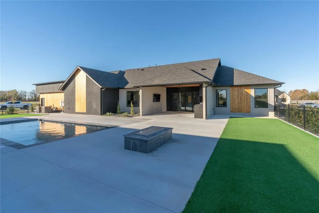 Photo 47 — 7422 Dutton Drive, Norman, OK 73072